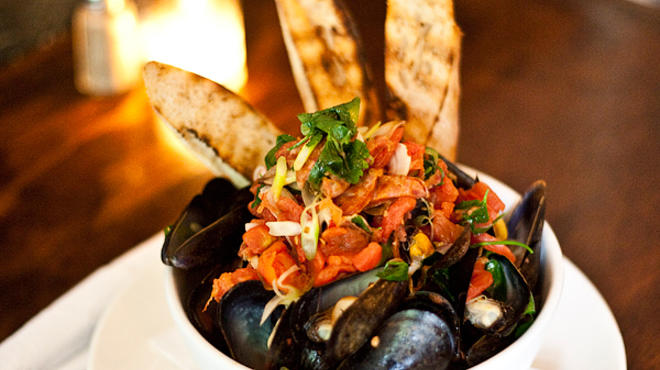 White-wine–steamed mussels at the Rabbithole