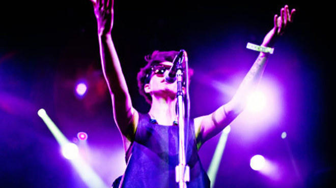 Kim Ann Foxman raises her hands and the roof. Photograph: Lizz Kuehl