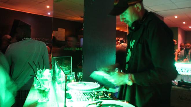 Twenty One Sound Bar
