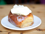 Cinnamon Bun at Isa