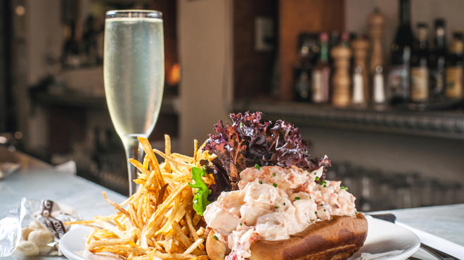 Pearl Oyster Bar