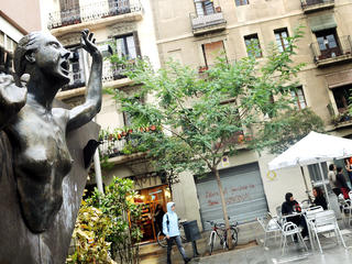 Plaça del Diamant, escultura