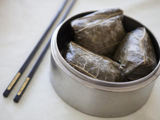 Sticky rice in lotus leaf at Elite Restaurant