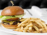 Hamburger at Bottega Louie