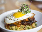 Bistec a lo pobre at Mo-Chica