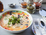 Tom kha at Sanamluang