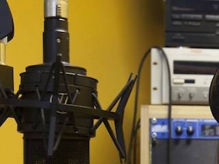 Veronica Zubic-Nahvi – aka Ronnie – presents 'Zubricant' on Resonance FM
