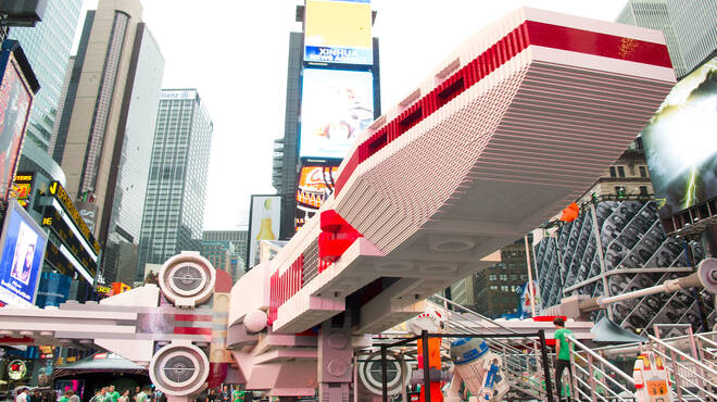 Giant LEGO model in NYC! (photos)