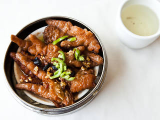 Braised chicken feet at Pacificana