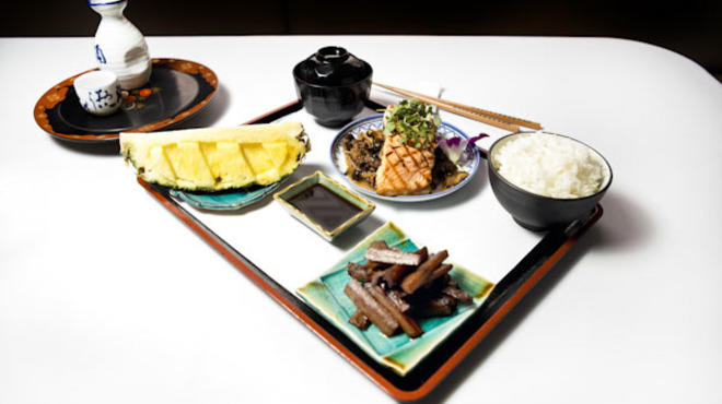 A full Japanese breakfast at Yoshi's Cafe