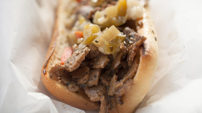 Seitan-maker Upton's Naturals has added Breakroom, a vegan caf� on site.
