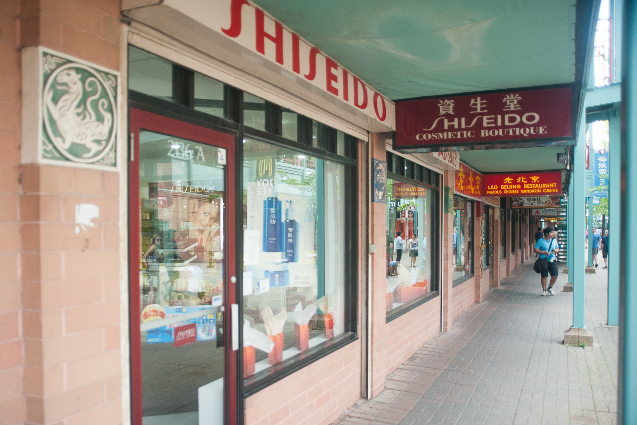 the-best-chinatown-shops-from-jewelry-stores-to-candy-shops