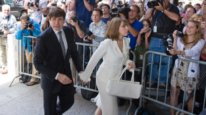 Rod Blagojevich enters Dirksen building to receive verdict in his second trial. June 27, 2011.