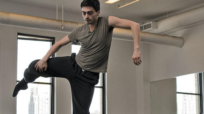 Eduardo Zuñiga of Luna Negra Dance Theater in rehearsal for CARMEN.maquia