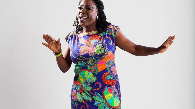 Sharon Jones; 2048x1365