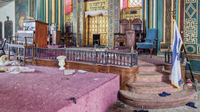 Eric Holubow; Hollowed Ark, Agudas Achim Synagogue, Chicago; 2011.
