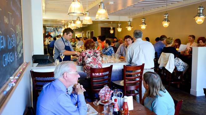 Hank’s Oyster Bar, the Dupont Circle seafood and bar chain
