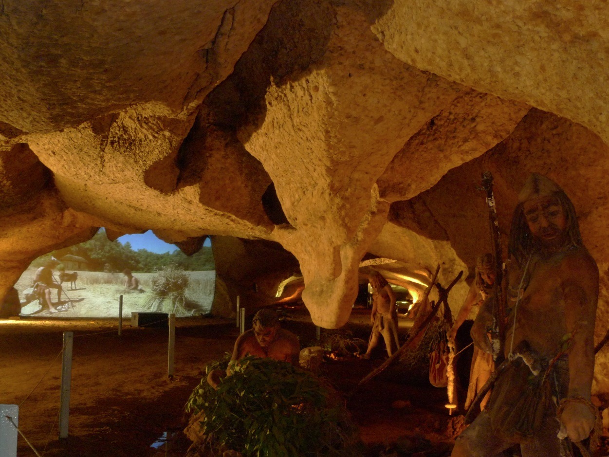 Coves De L Espluga