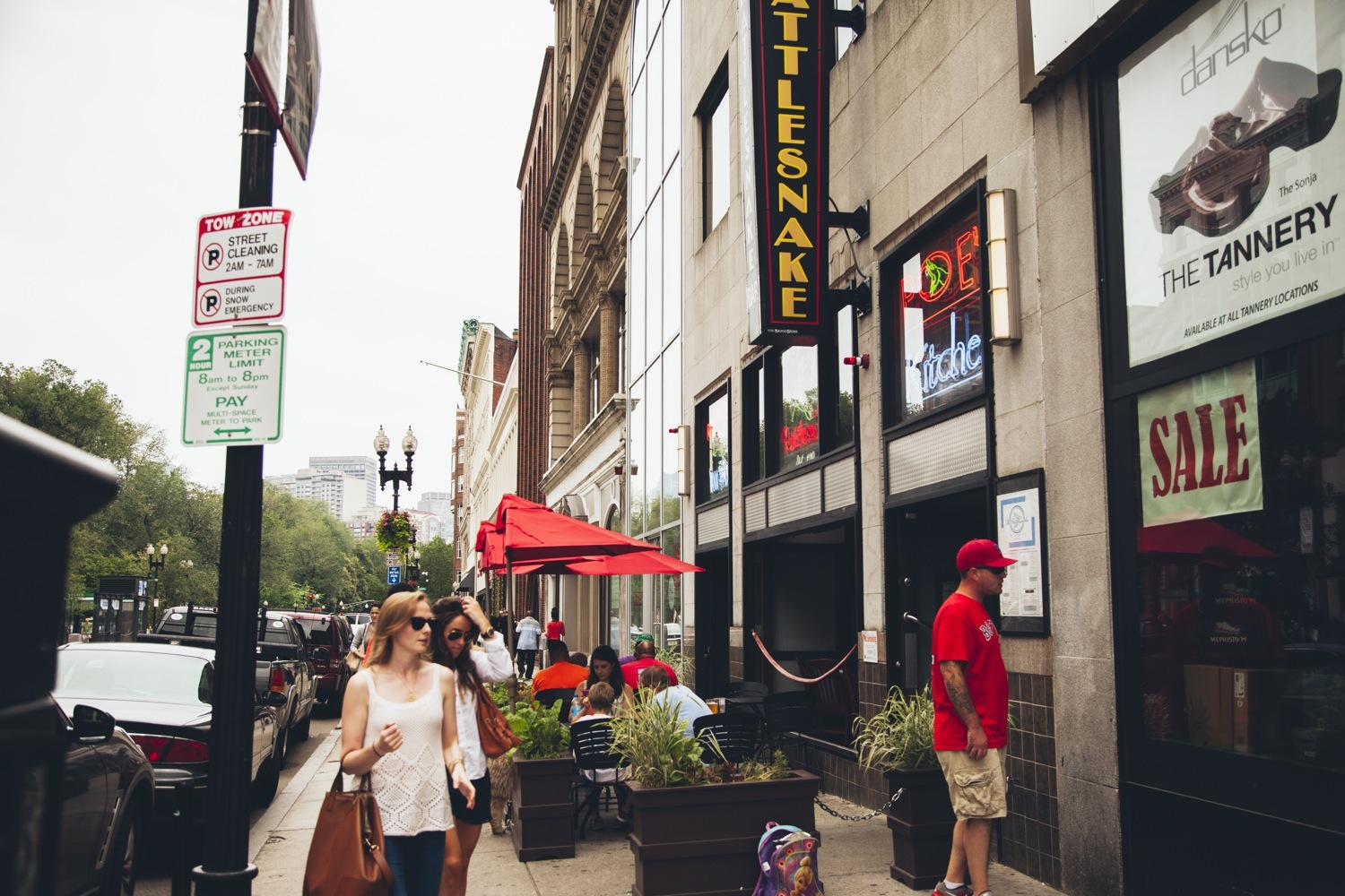 Best patio bars in Boston Drink outside at these Boston bars