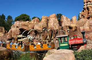 The 25 best Disneyland rides