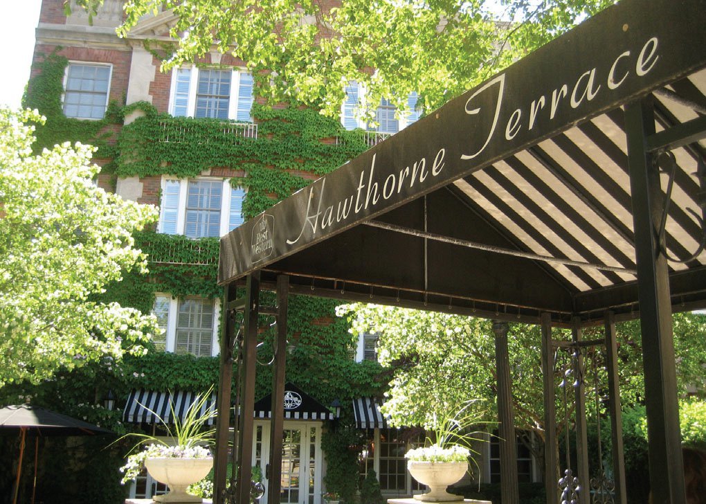 Hotels Near Wrigley Field With Free Parking Hotels Near Wrigley Field With Free Parking