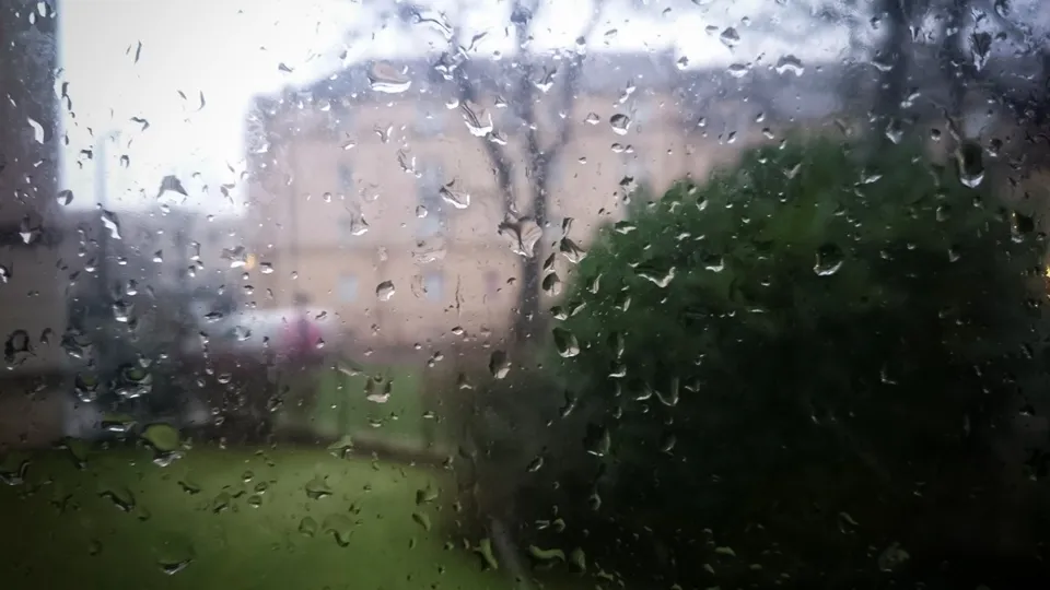 Edinburgh in the rain