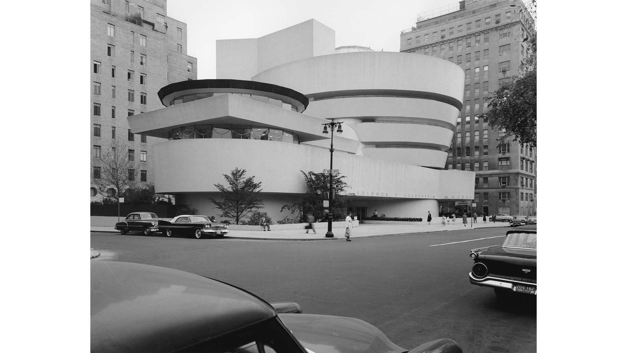 20 bestselling postcards from New York City's top museums