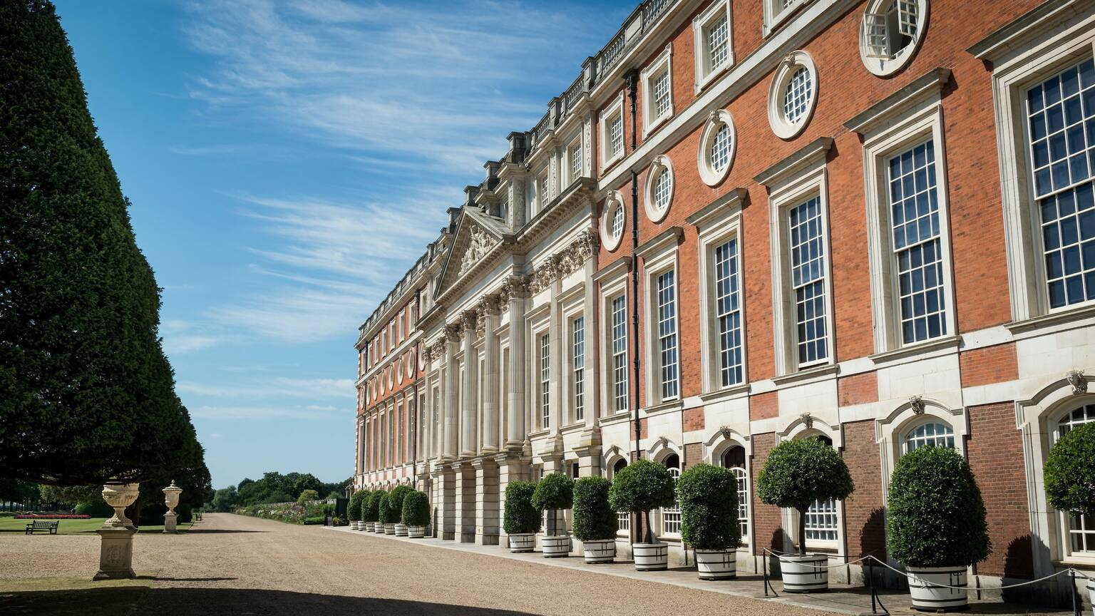 Hampton Court Palace London Tickets Opening Hours And Visitor Info