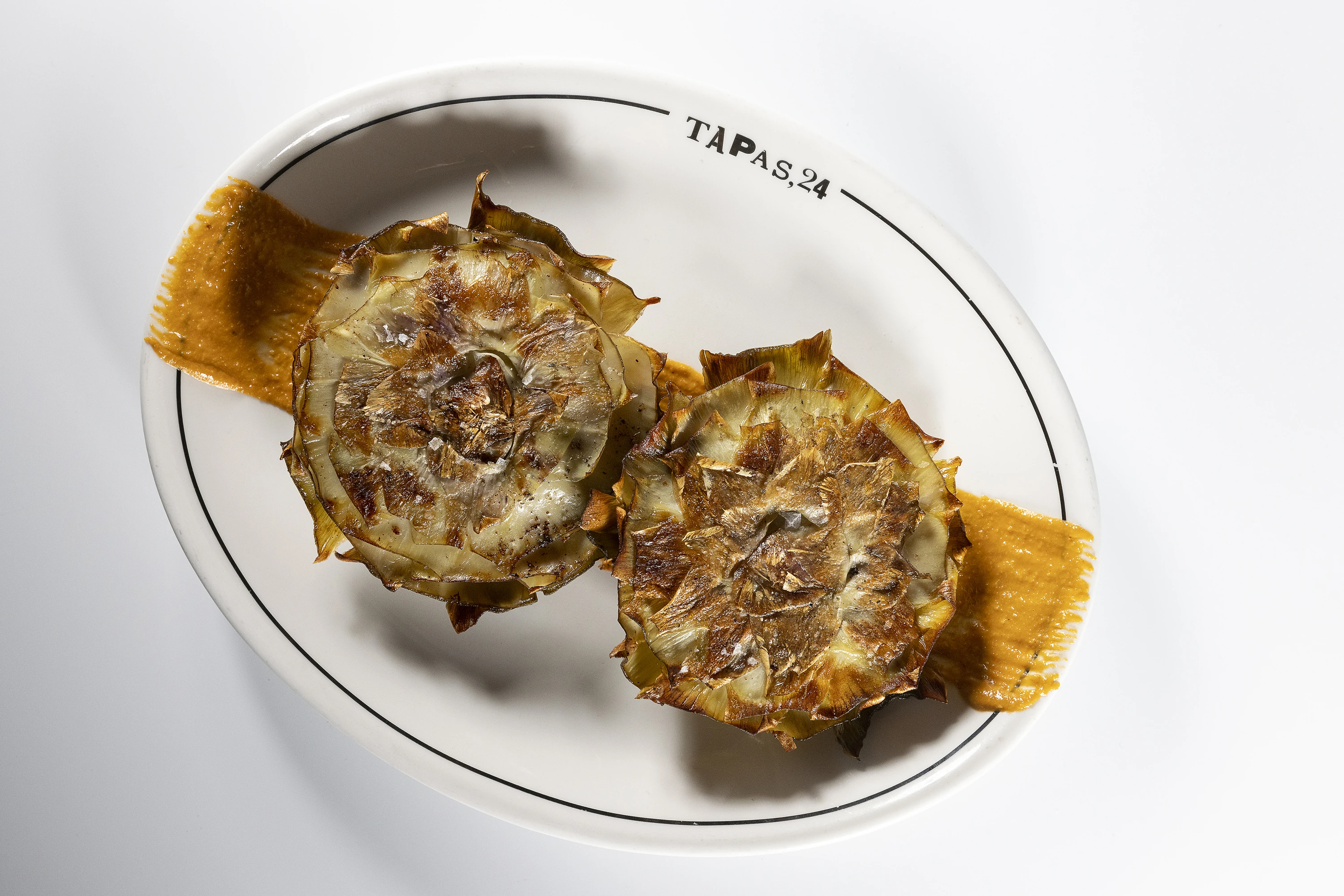 Tapas24, carxofes amb pernil ib&egrave;ric