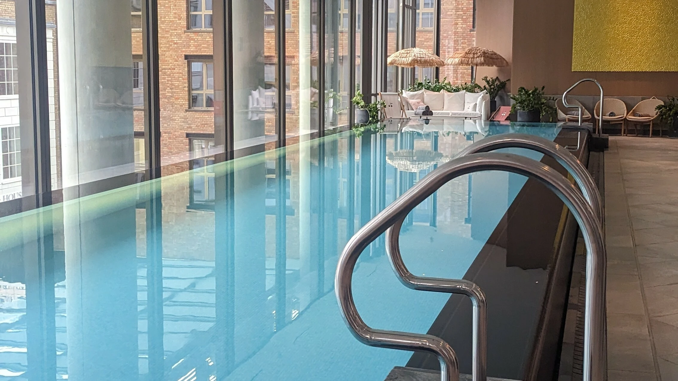 The infinity pool at Pan Pacific