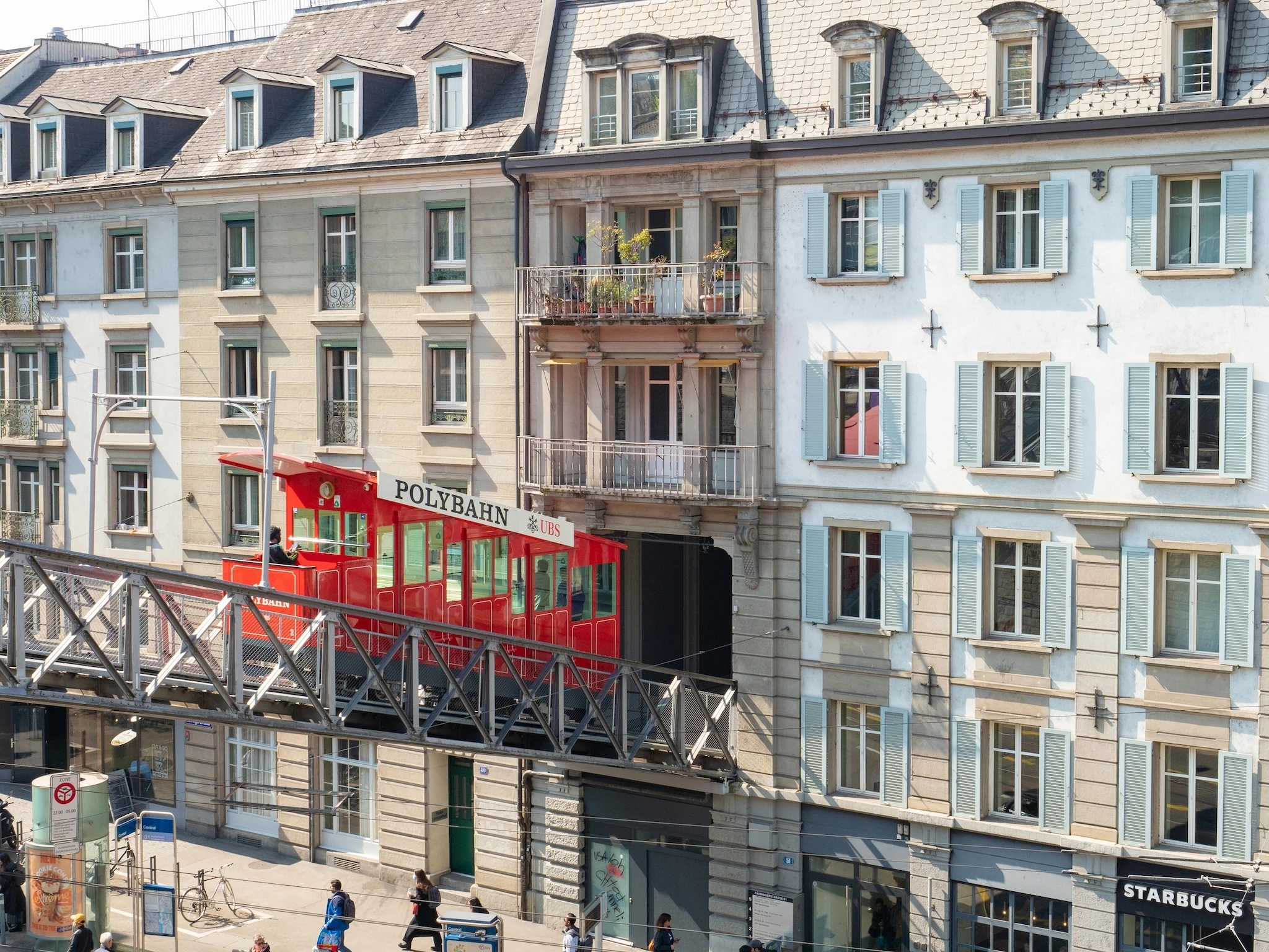 Departure of Polybahn cable car at the Central square