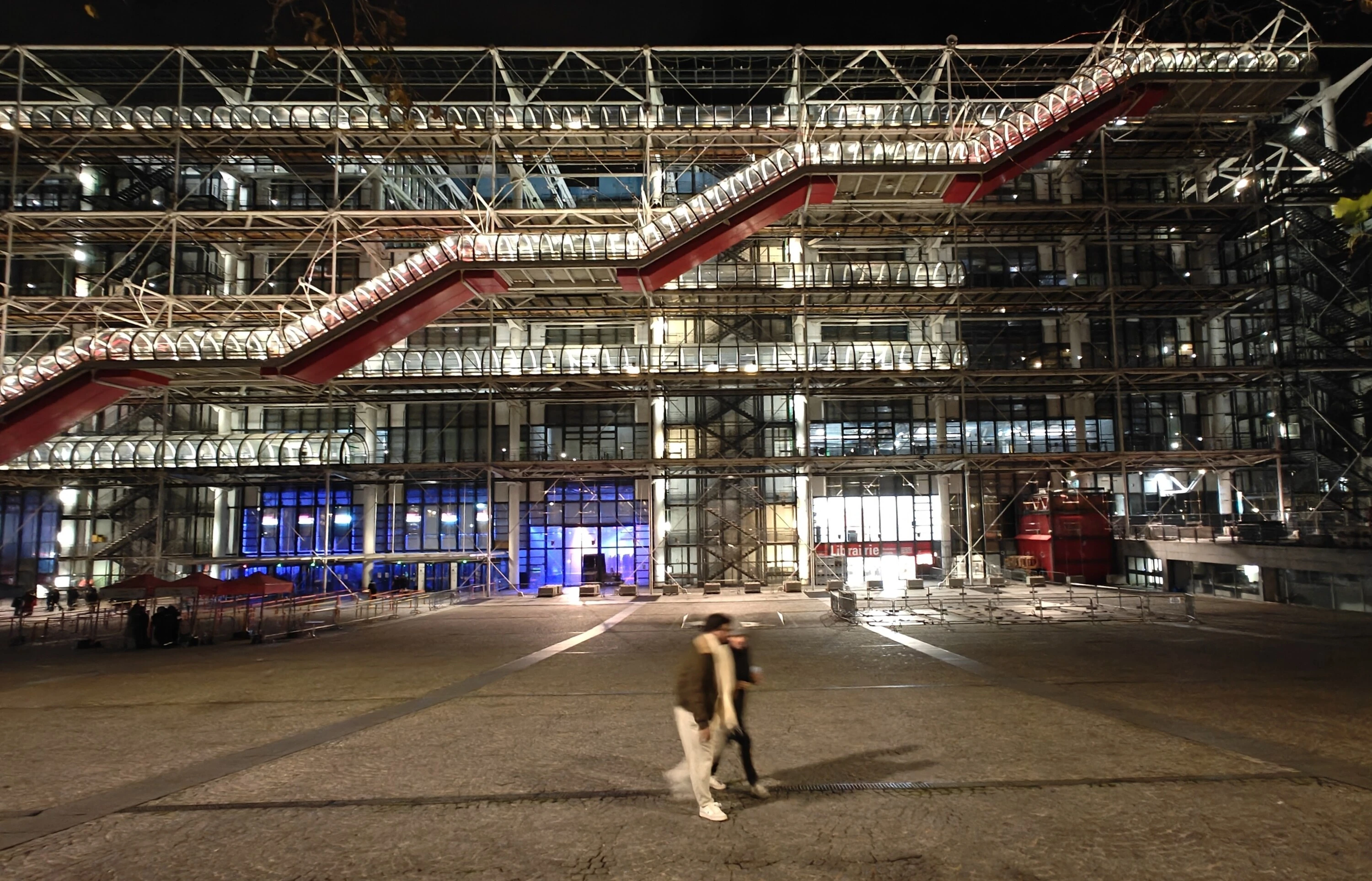 Derni&egrave;re nuit &agrave; Beaubourg