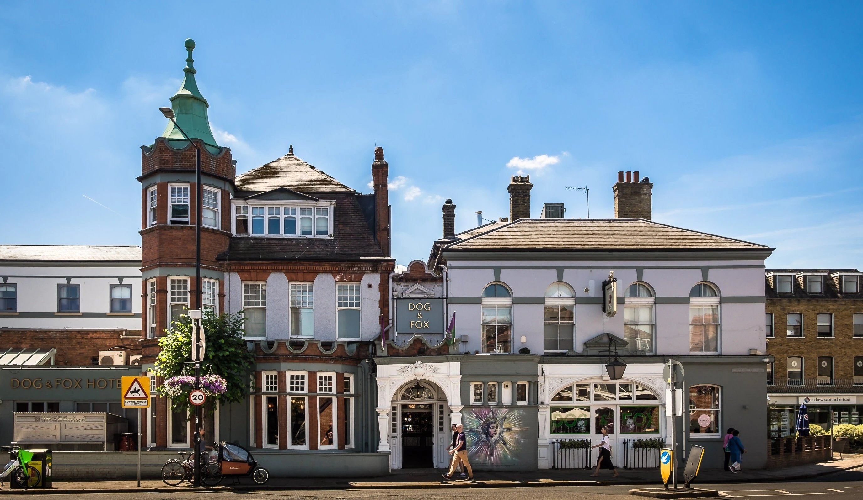 Dog & Fox pub, Wimbledon High Street, London