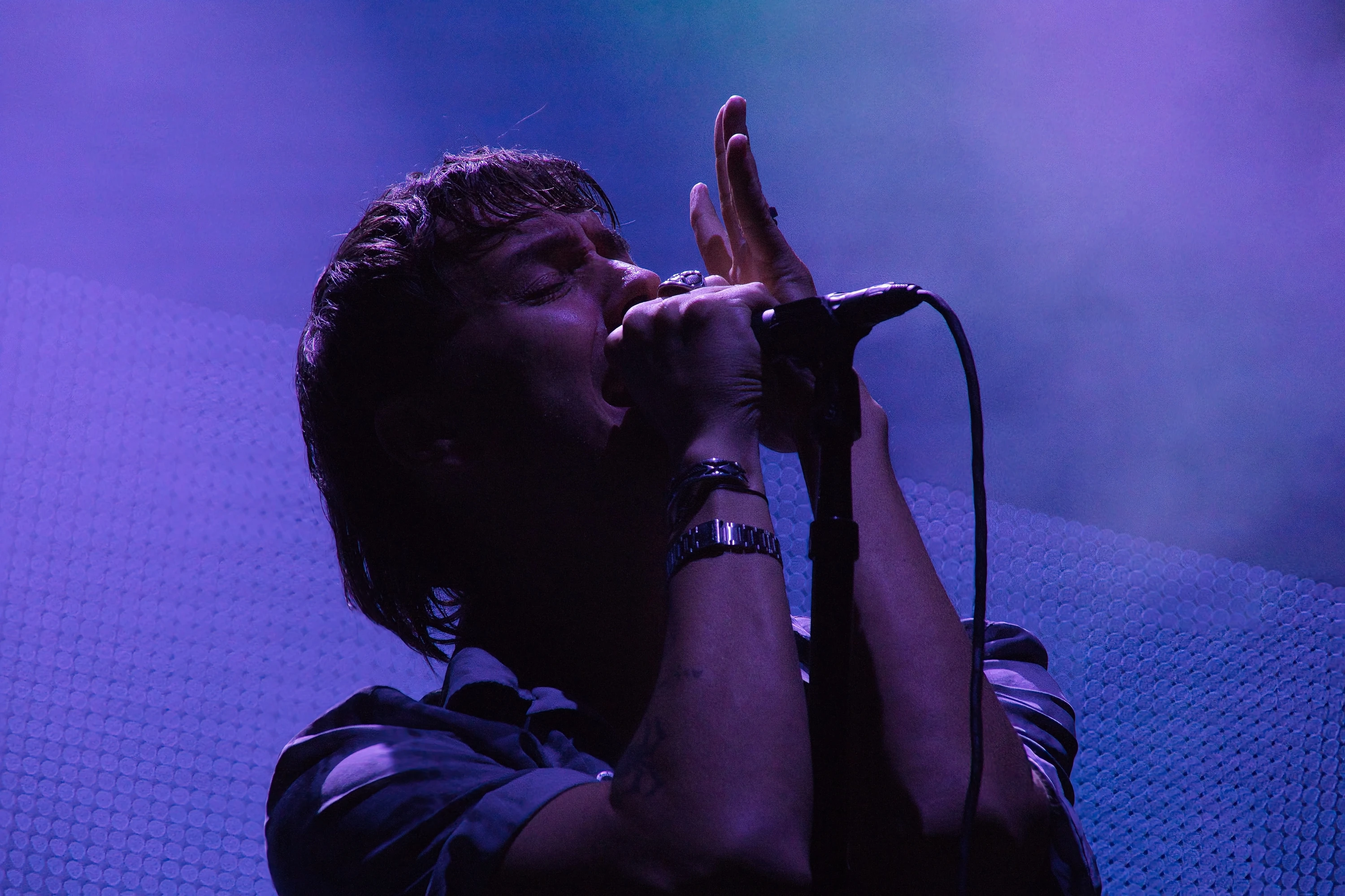Julian Casablancas of the Strokes performing live