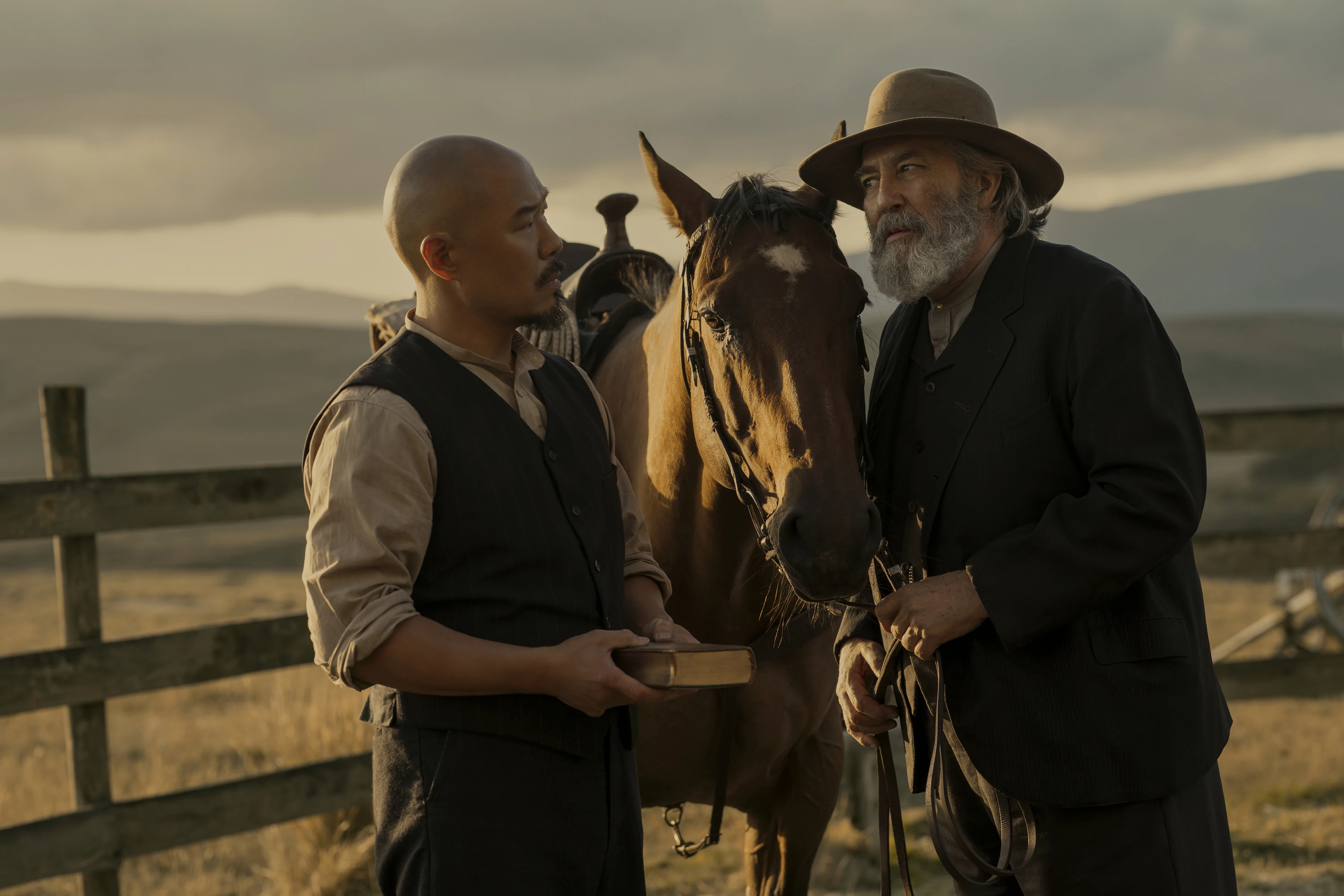 Hoon Lee as Lee, Ciarán Hinds as Samuel Hamilton in East of Eden