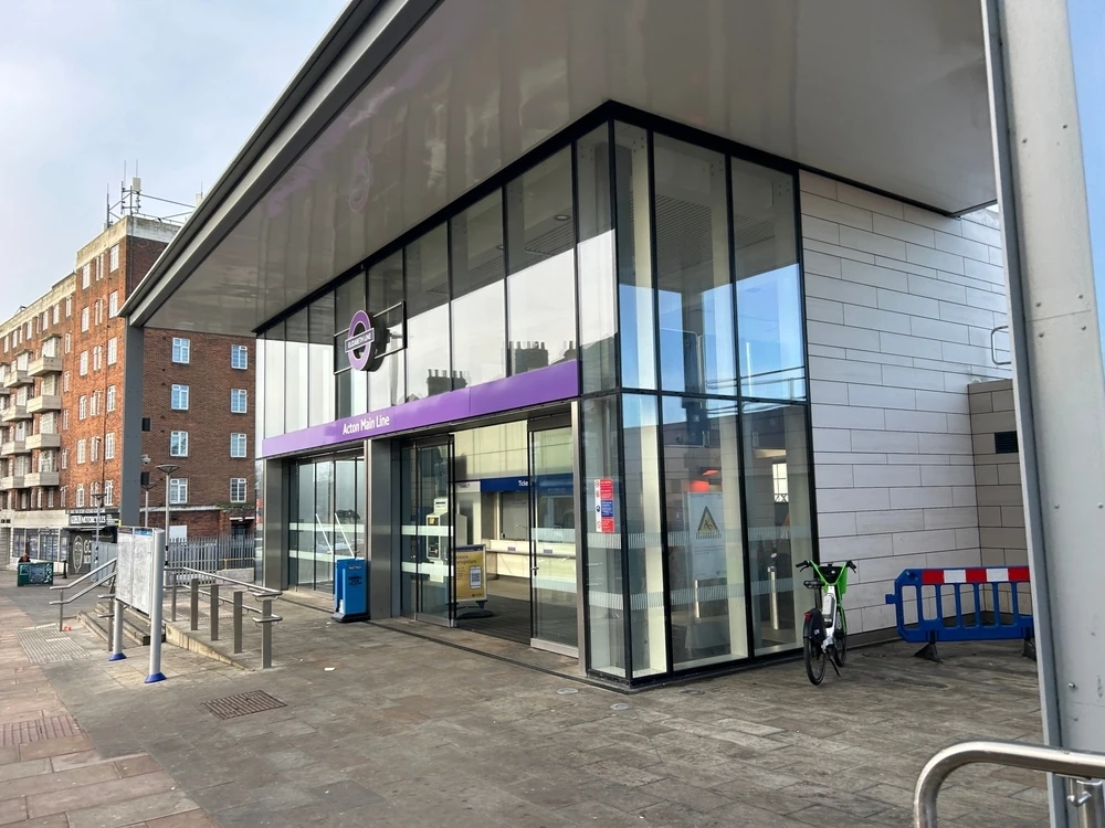 Acton Main Line station