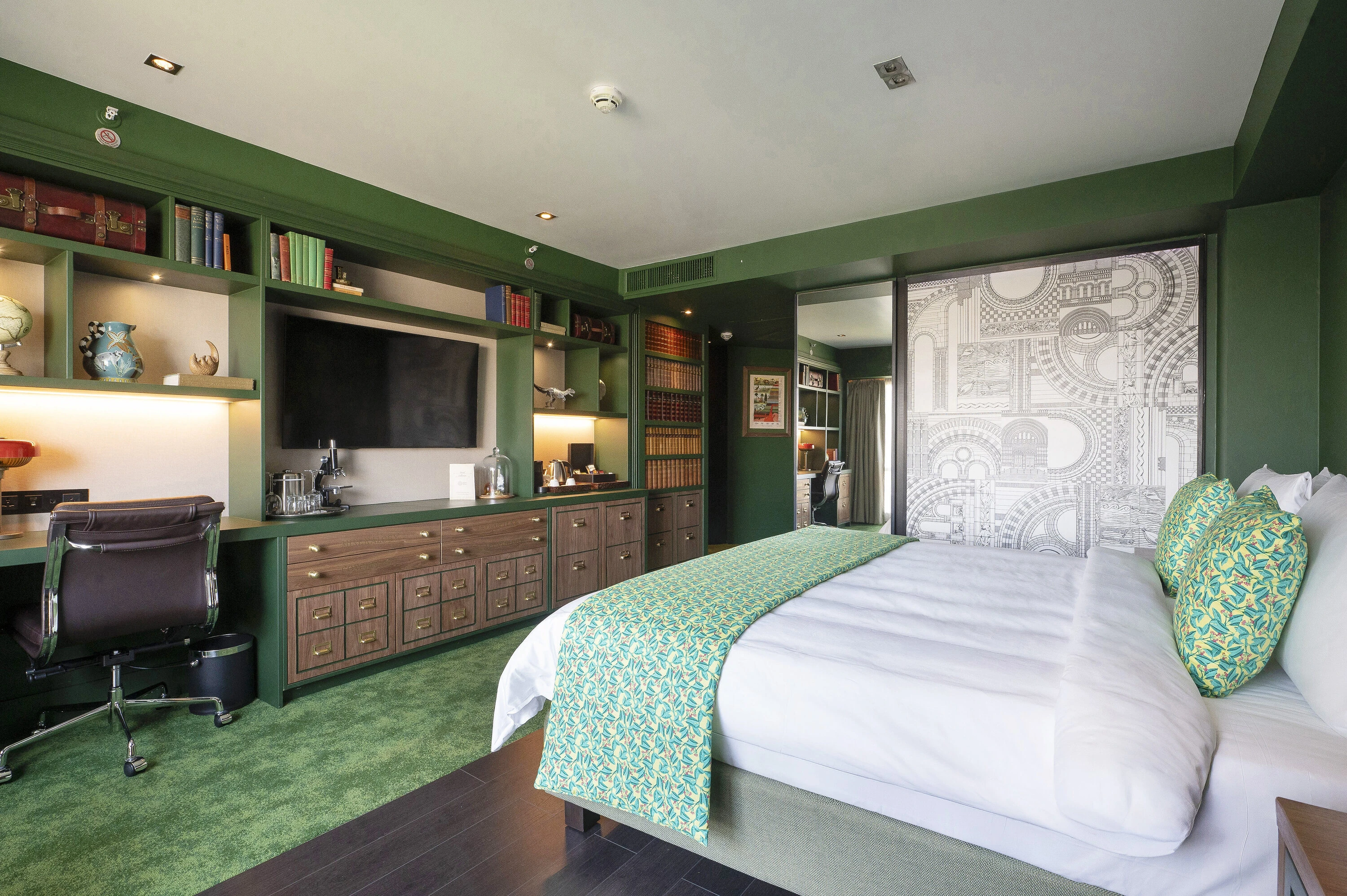 The Natural History Museum Dinosaur Family Suite, Park Plaza London Riverbank, 2026