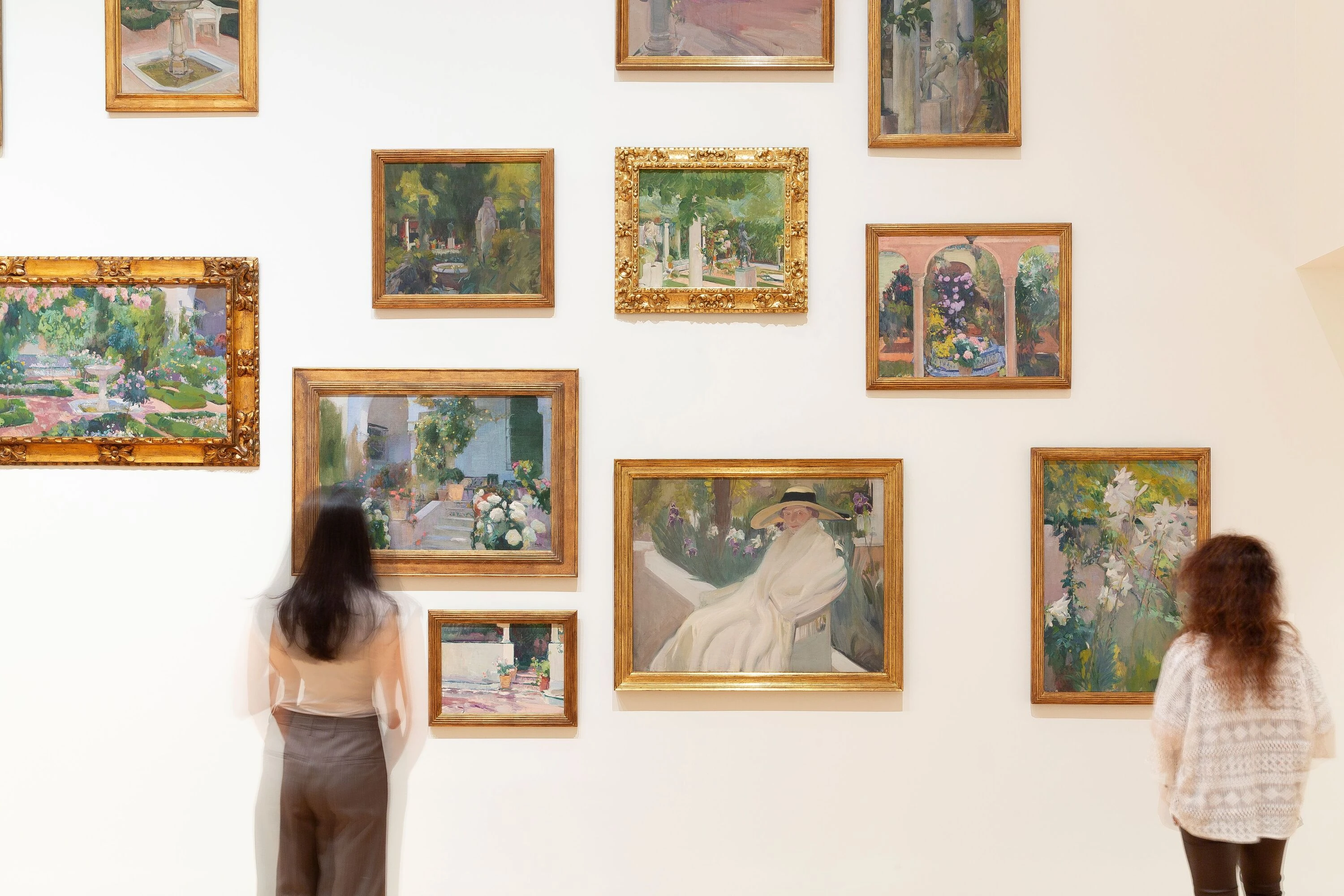 Tras la casa del artista