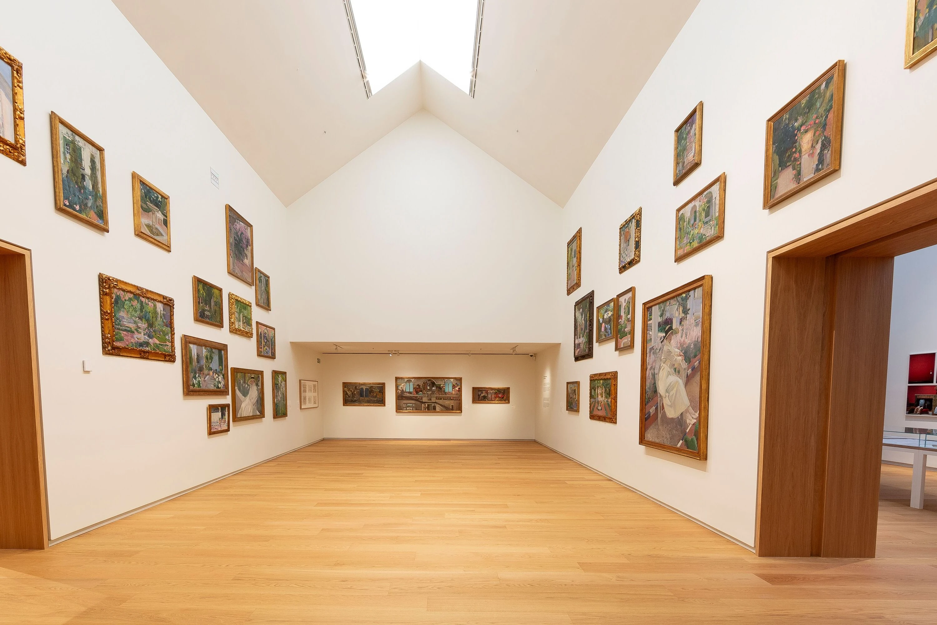 Tras la casa del artista