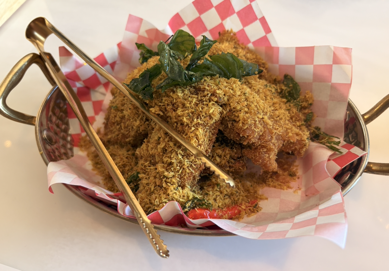 Green curry chicken wings at BOBO THai