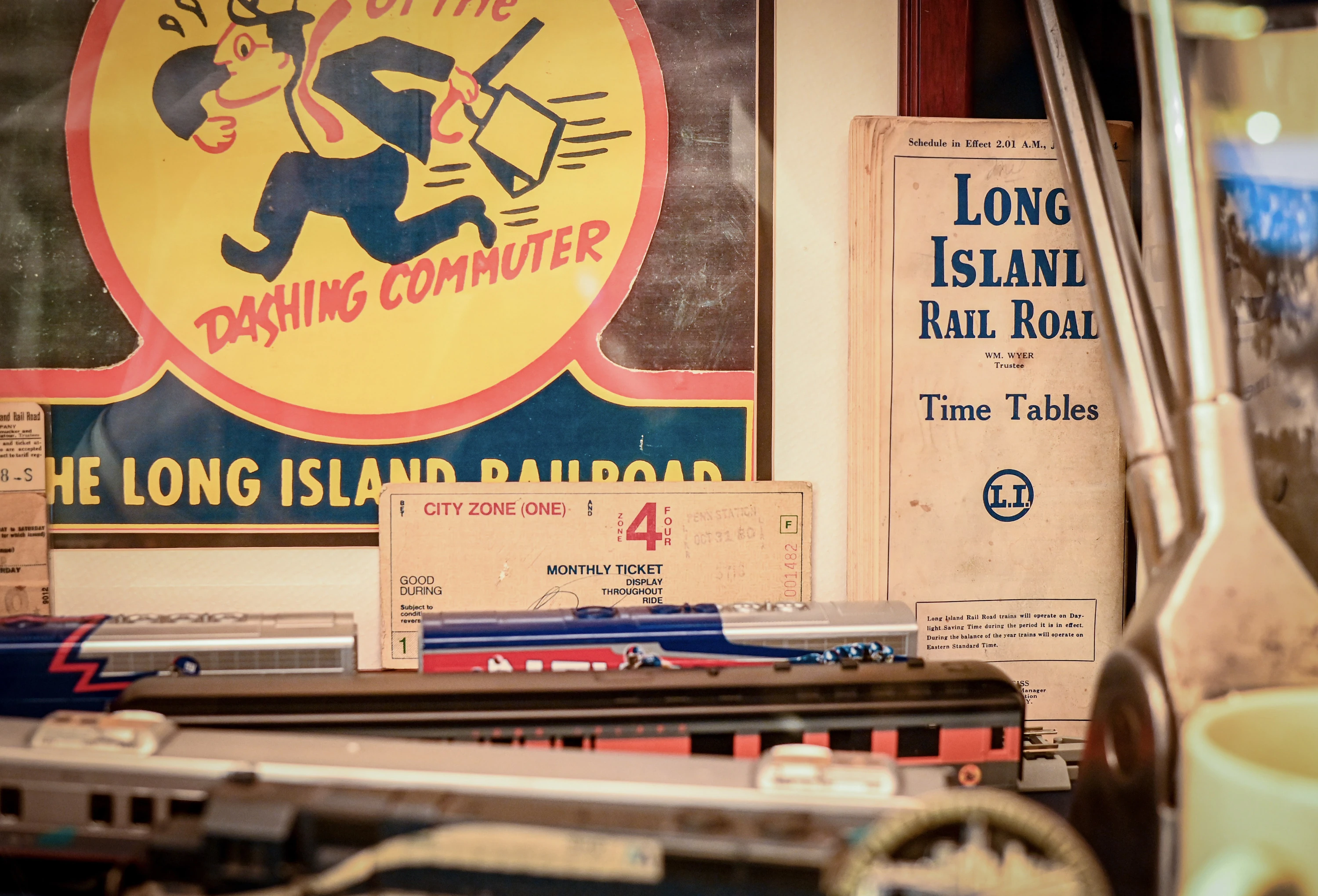 Tracks Bar