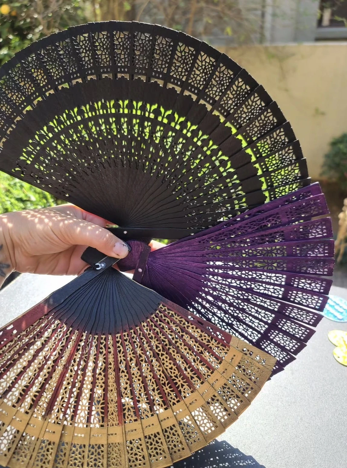 Paint your own fan with Special Kei