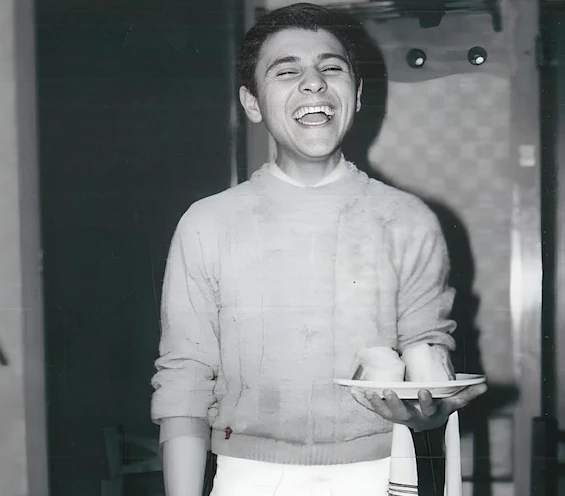 Pepe G&oacute;mez, amb 15 anys, al Bar La Plata
