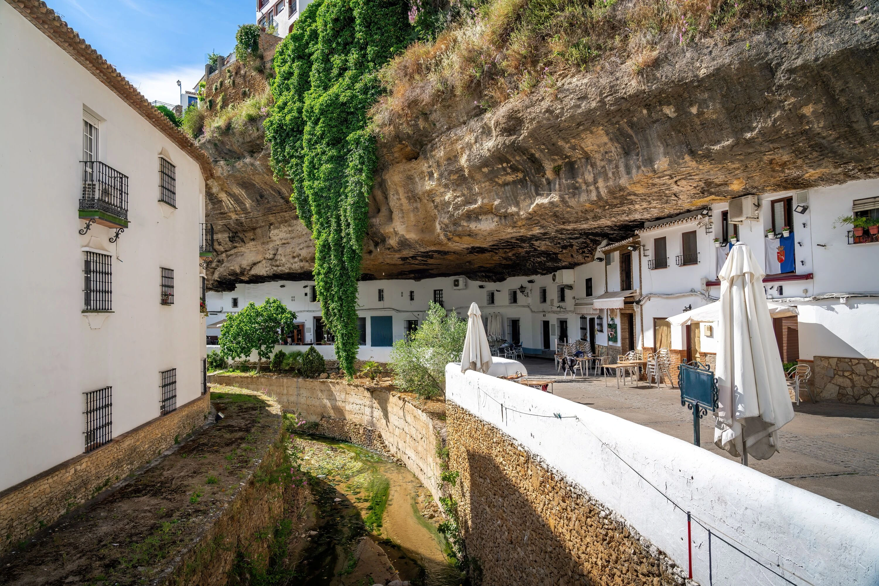 Setenil de las Bodegas