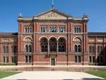 V&A