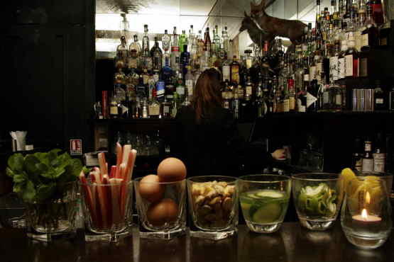Curio Parlor / DR