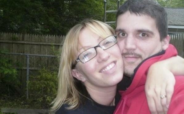 WEBBED BLISS Kristi Murray and Michael DelVecchio got hitched online.