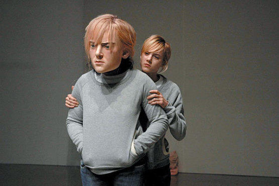 CHECK YOUR HEAD Silvia Costa uses her noggin in Hey Girl!