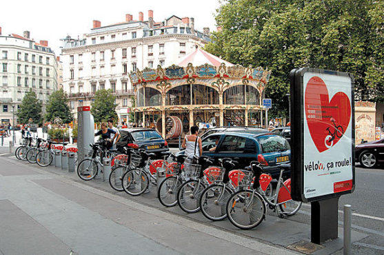 CHAIN GANG A municipal bike-share program is now operating in Lyon, France.