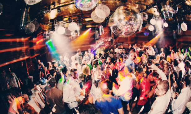 Cielo dance floor